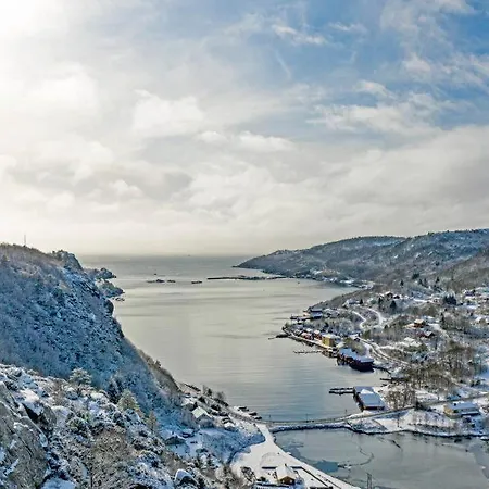 Сasa de vacaciones Direkt Am Fjord: Cozy In Bergkulisse *