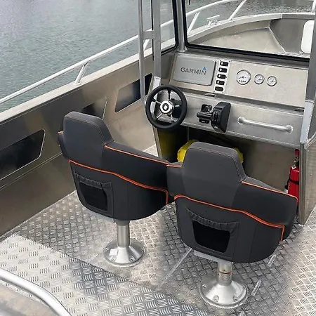 Direkt Am Fjord: Cozy In Bergkulisse Сasa de vacaciones Ramsland